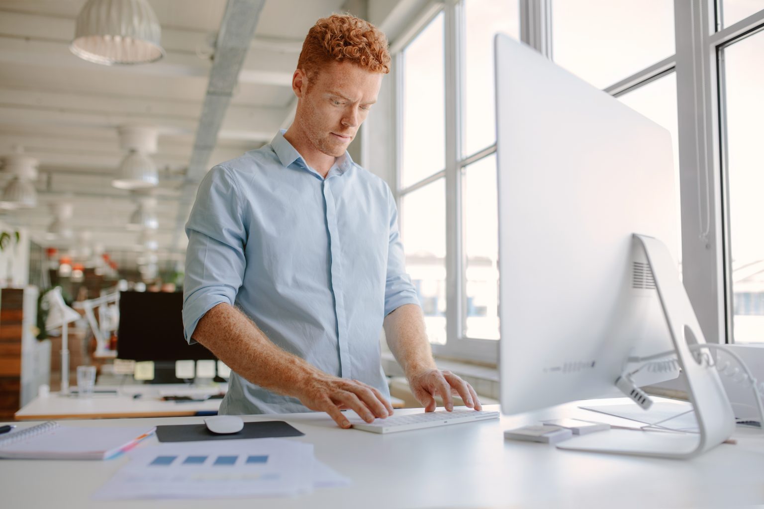 The Pros and Cons of Standing Desks